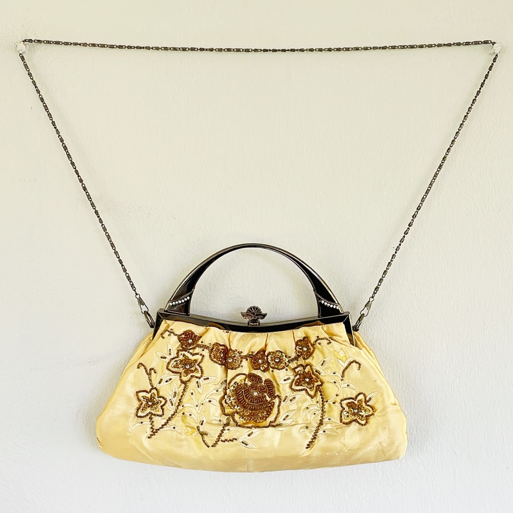 Vintage gold satin embroidered beaded floral chain strap crossbody bag - Picture 4 of 15